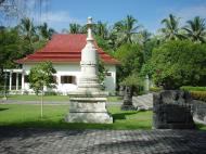 Asisbiz Mendut Monastery Mungkid Magelang Regency Central Java Aug 2000 03