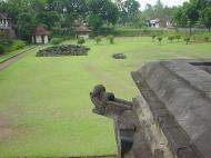 Asisbiz Mendut Temple Mungkid Magelang Regency Central Java Aug 2000 04