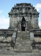Asisbiz Mendut Temple Mungkid Magelang Regency Central Java Aug 2000 08