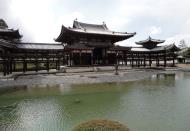 Asisbiz Byodo in temple Phoenix Hall Architecture Kyoto Japan 05