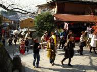 Asisbiz Otowa san Kiyomizu dera street walk Kyoto Nov 2009 08