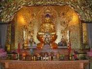 Asisbiz Penang Ke Lok Tempel Ornate Buddhas Mar 2001 11