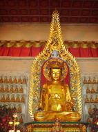 Asisbiz Penang Ke Lok Tempel Ornate Buddhas Mar 2001 21