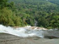 Asisbiz Malaysia Perak Kampar Lata Kinjang Waterfall Mar 2001 04