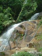 Asisbiz Malaysia Perak Kampar Lata Kinjang Waterfall Mar 2001 20