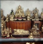 Asisbiz Yangon Botahtaung Pagoda Royal Palace sacred hair relic treasures 2010 04