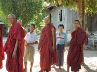 Asisbiz Hmawbi monastery monks Dec 2000 05