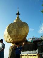 Asisbiz Myanmar Mon State Kyaiktiyo Pagoda Golden Rock 05