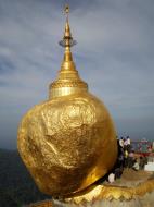 Asisbiz Myanmar Mon State Kyaiktiyo Pagoda Golden Rock 2009 02