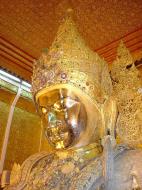 Asisbiz Mahamuni Buddha Maha Myat Muni Paya Dec 2000 02