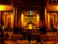 Asisbiz Myanmar Yangon Shwedagon Pagoda Buddhas Oct 2004 09