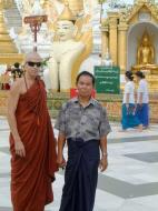 Asisbiz Myanmar Yangon Shwedagon Pagoda main Terrace July 2001 02