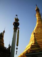 Asisbiz Yangon Sule Pagoda goldern stupa Jan 2010 21