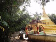 Asisbiz U To near Hle Guu main monastery stupa 2010 06