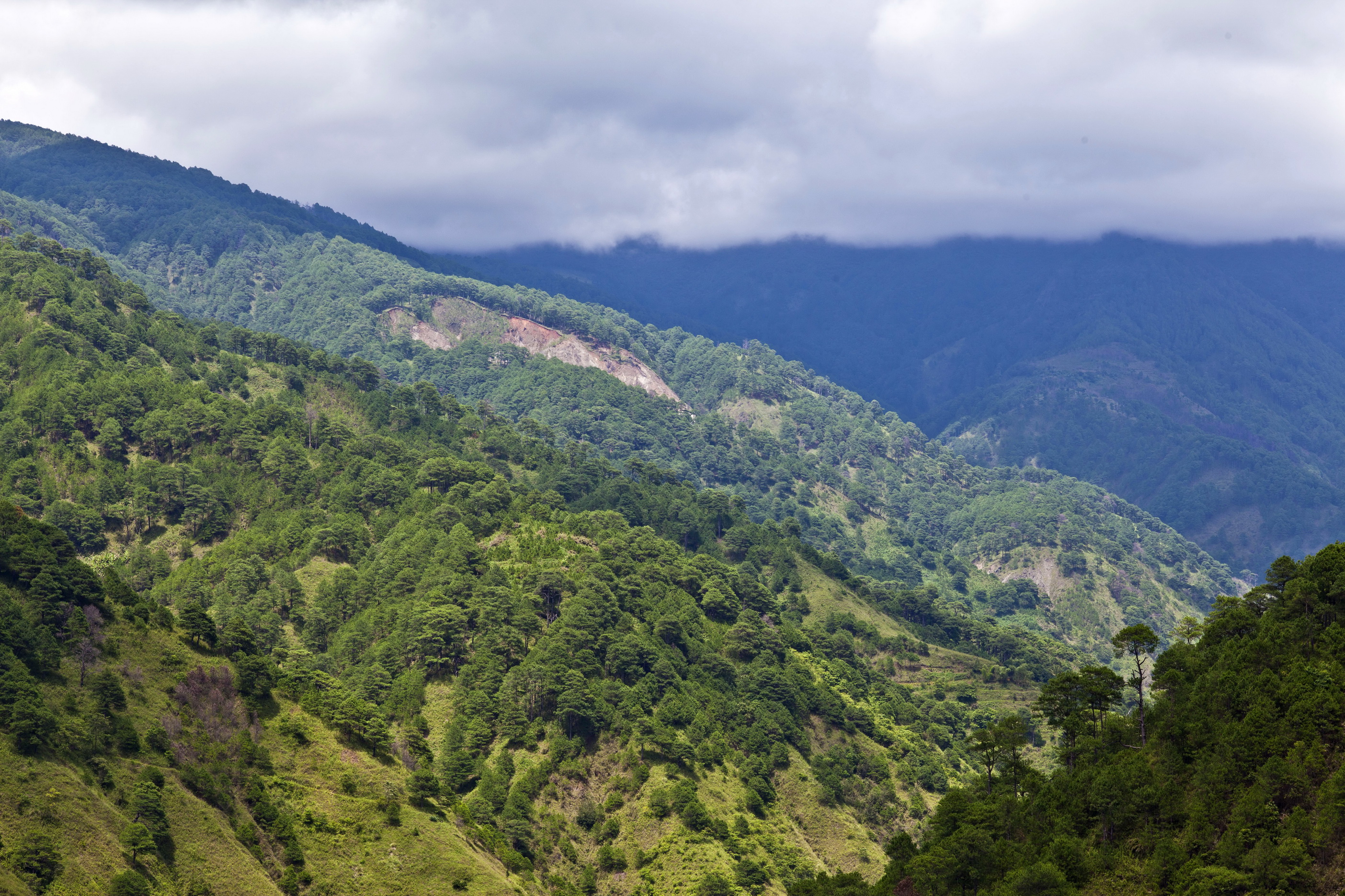 Benguet Nueva Vizcaya Rd mountain views of Bokod Benguet province ...