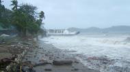 Asisbiz Philippines Varadero Bay Typhoon Chanchu Cat 2 20060515 12