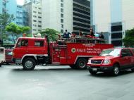 Asisbiz Philippines Luzon Manila Makati Transport Fire Truck 01