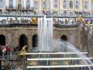 Asisbiz Peterhof Architecture Samson and Lion Fountain 02