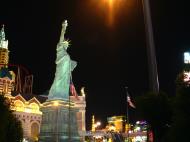 Asisbiz 1 Las Vegas Blvd the strip at night 03