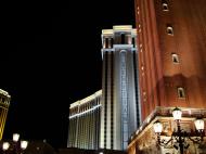 Asisbiz 1 Las Vegas Blvd the strip at night 14