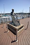 Asisbiz The fisherman statue by Jesse Corsaut Old Fishermans Grotto Wharf Monterey CA 12