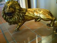 Asisbiz HCMC Museum exhibits antique golden lion 2009 03