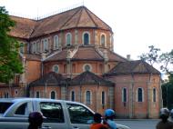 Asisbiz Vietnam Ho Chi Minh City Saigon Notre Dame Cathedral architecture Feb 2009 03