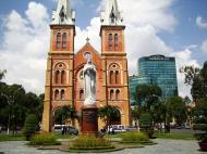 Asisbiz Vietnam Ho Chi Minh City Saigon Notre Dame Cathedral architecture Nov 2009 06