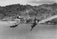 Asisbiz 43 9432 A 20G Havoc 5AF 312BG387BS shot down by flak Kokas New Guinea Jul 22 1944 02