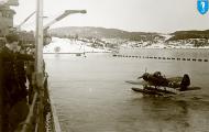 Asisbiz Arado Ar 196A 2.BoFlGr196 T3+LK being lowered into Norwegian waters from Admiral Hipper web 02