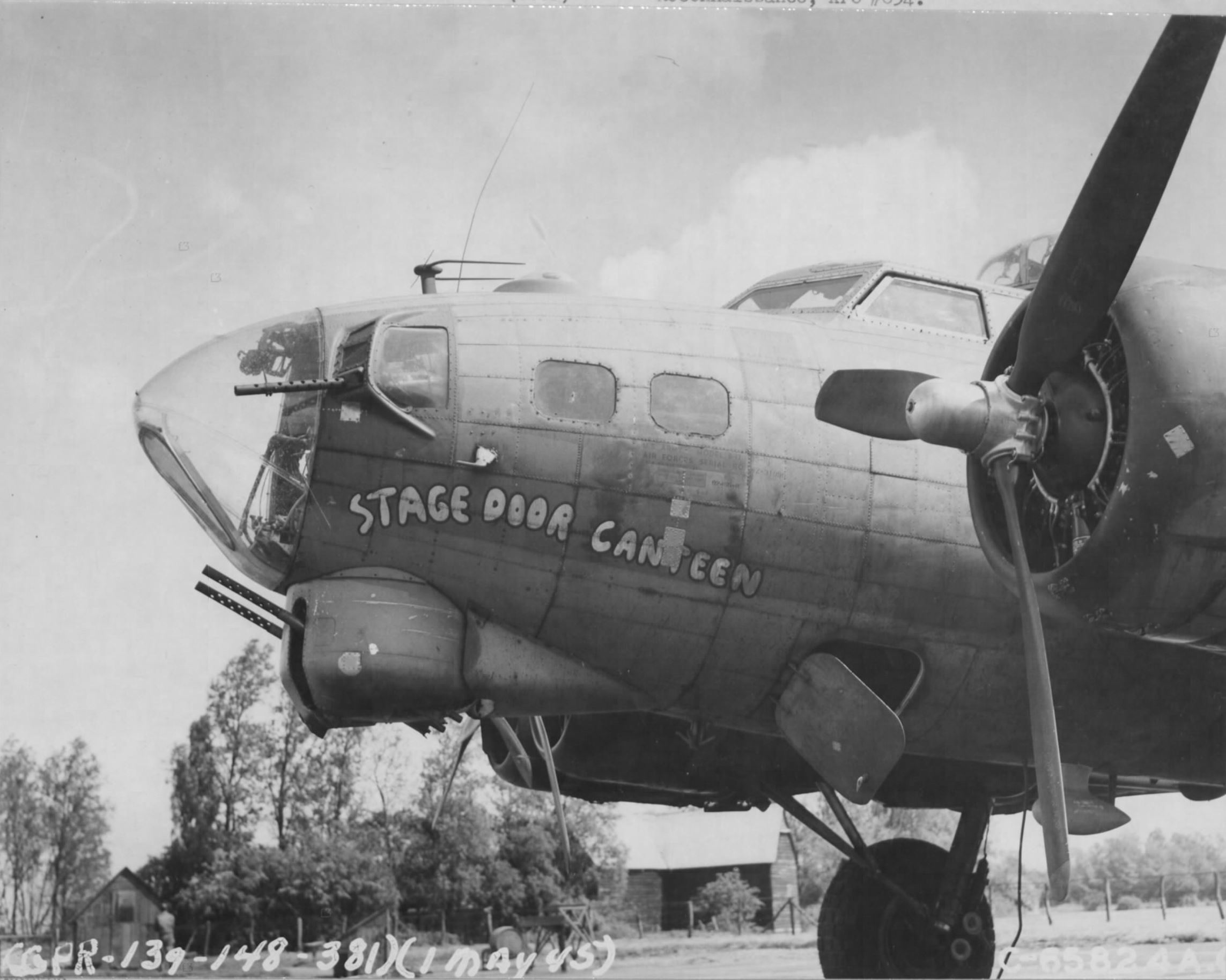 Asisbiz 42 31990 B-17G Fortress 8AF 381BG535BS MSR Stage Door Canteen ...