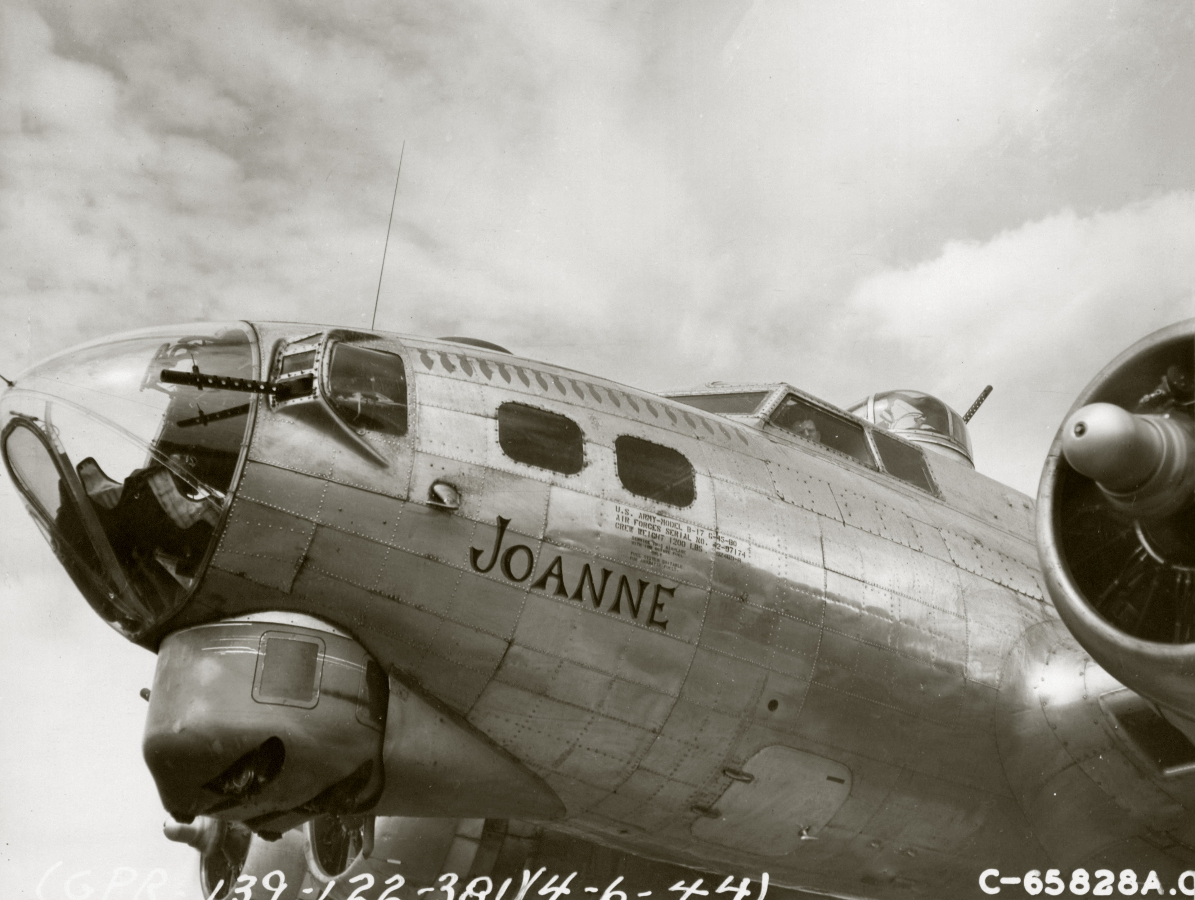 Asisbiz 42 97174 B-17G Fortress 8AF 381BG534BS GDP Joanne Nose Art At ...