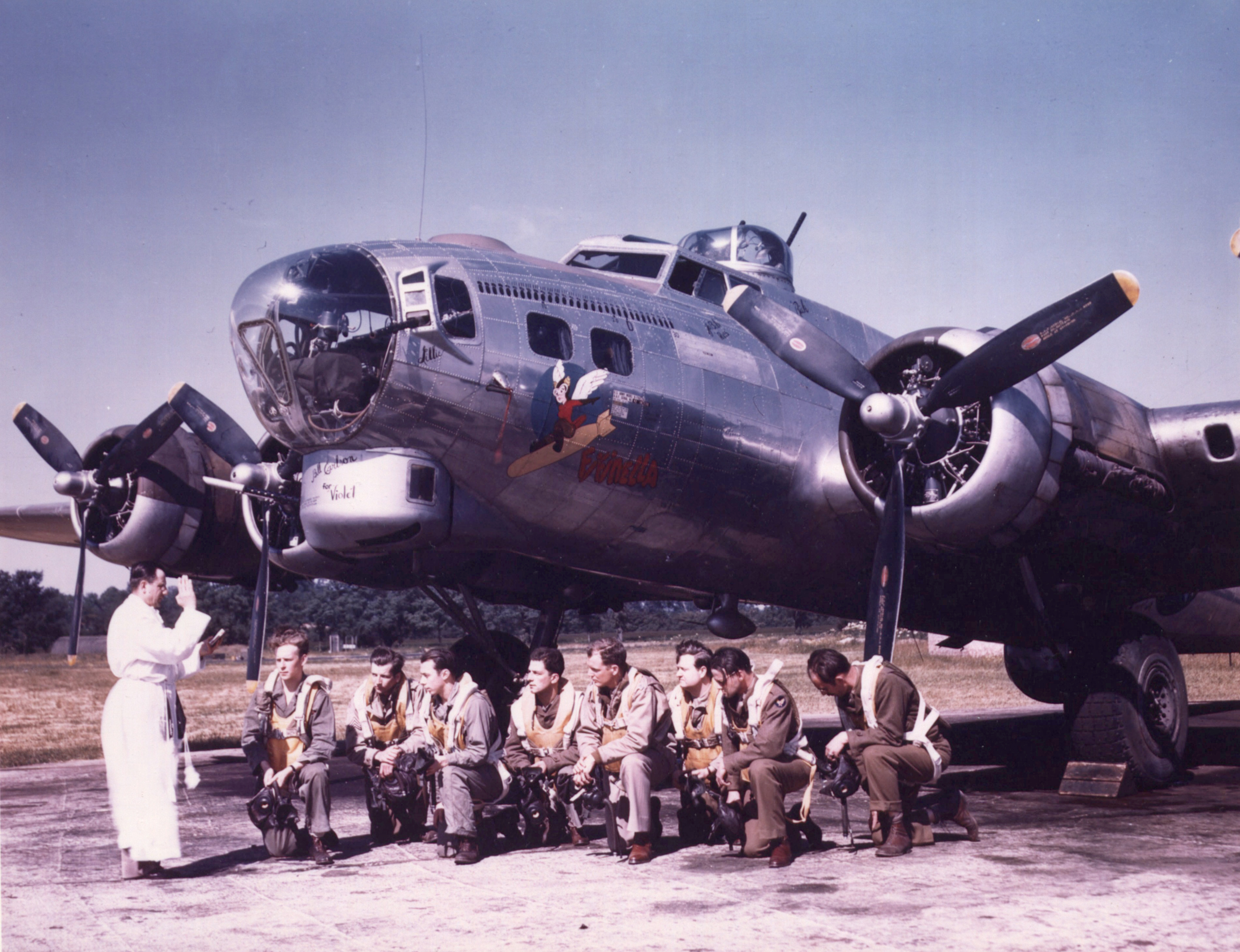 Asisbiz 42 107030 B-17G Fortress 8AF 91BG322BS LGT Fifinella Nose Art ...