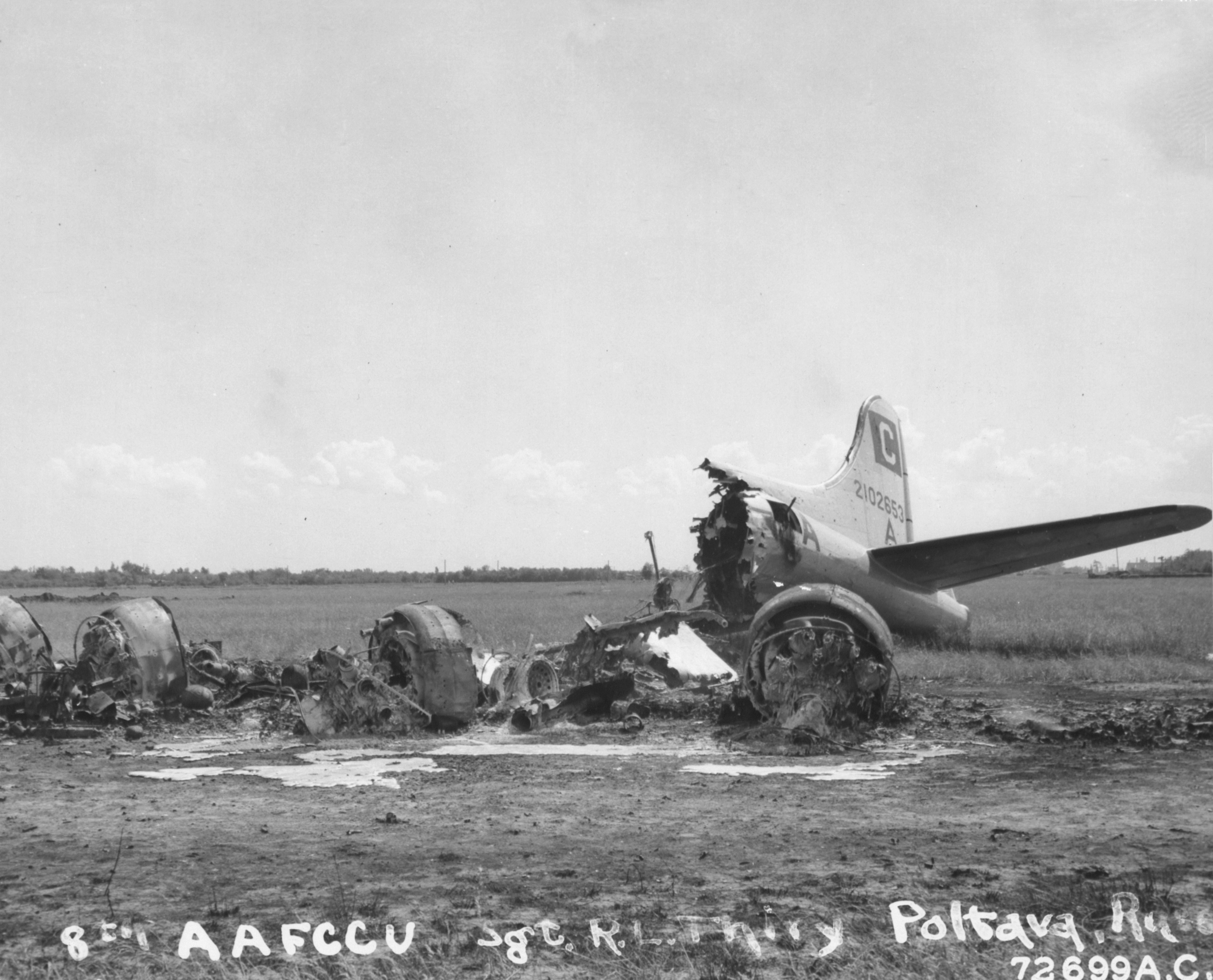 Asisbiz 42 102653 B-17G Fortress 8AF 96BG339BS QJA destroyed on ground ...