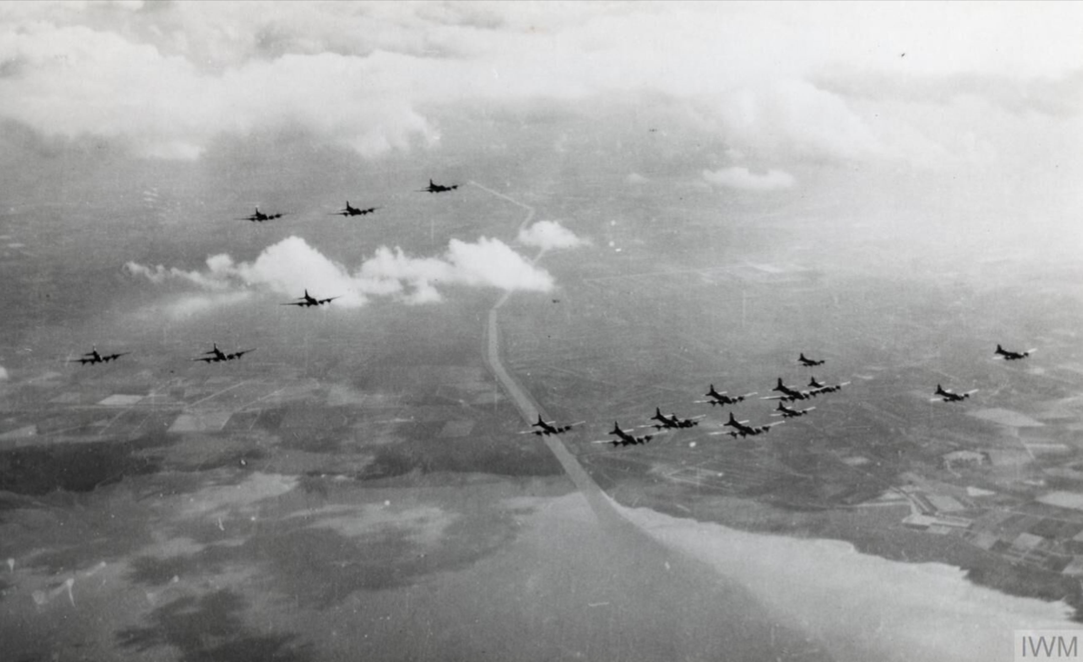 Asisbiz Boeing B-17 Fortresses Leave The Coast Flying In Their Box ...