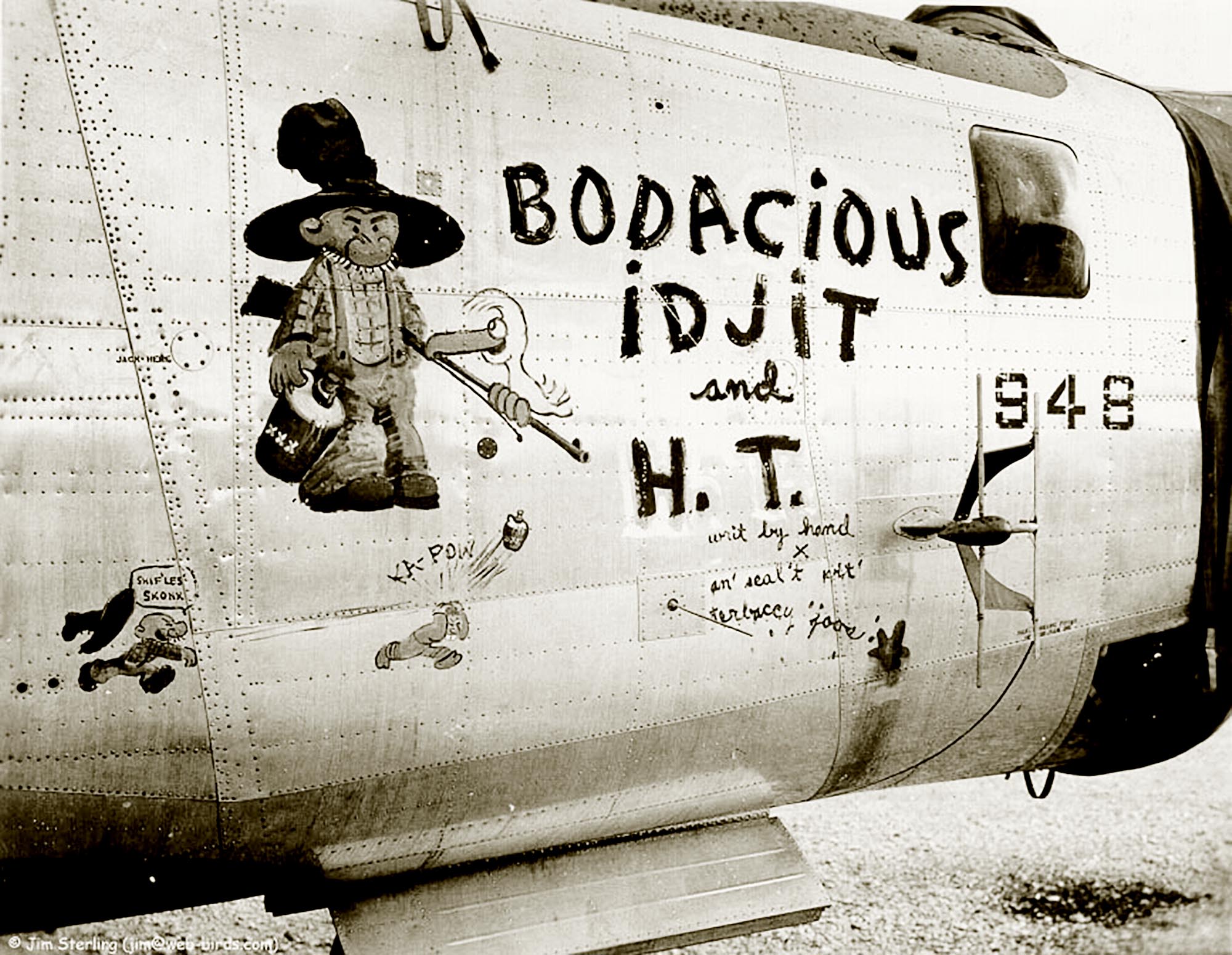 Asisbiz 44 41948 B-24M Liberator 7AF 11BG98BS Bodacious Idjit Nose Art ...