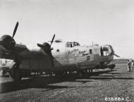 Asisbiz 44 40402 B 24J Liberator 5AF 22BG33BS Red Hot Riden Hood II nose art right side Philippines 1945 01