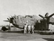 Asisbiz 42 40212 B 24D Liberator 7AF 307BG370BS Shady Lady Guadalcanal 1943 01