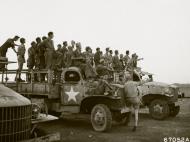 Asisbiz 9AF 376BG ground crew wait for returning aircraft from Tidal Wave 1st Ploesti Roumania raid at Bengasi Libya 1st Aug 1943 01