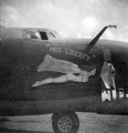 Asisbiz 42 40479 B 24D Liberator 5AF 43BG63BS Miss Liberty nose art right side 01