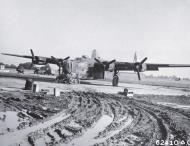 Asisbiz 42 52121 B 24H Liberator 8AF 448BG713BS IGA Wolf Pack 9th Sep 1944