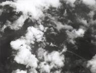 Asisbiz 42 95379 B 24H Liberator 15AF 451BG725BS 35 Extra Joker being shot down by a Fw 190A over Austria 4th Sep 1944 12