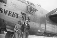 Asisbiz 44 49926 B 24H Liberator 8AF 453BG735BS H6W Sweet Sue nose art left side FRE1862