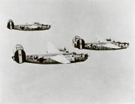 Asisbiz 44 40066 B 24J Liberator 8AF 458BG753BS J4V SOL in formation Sep 1944 01