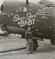 Asisbiz 41 29458 B 24H Liberator 15AF 464BG779BS Shoo Shoo Baby nose art left side 25th May 1945 01