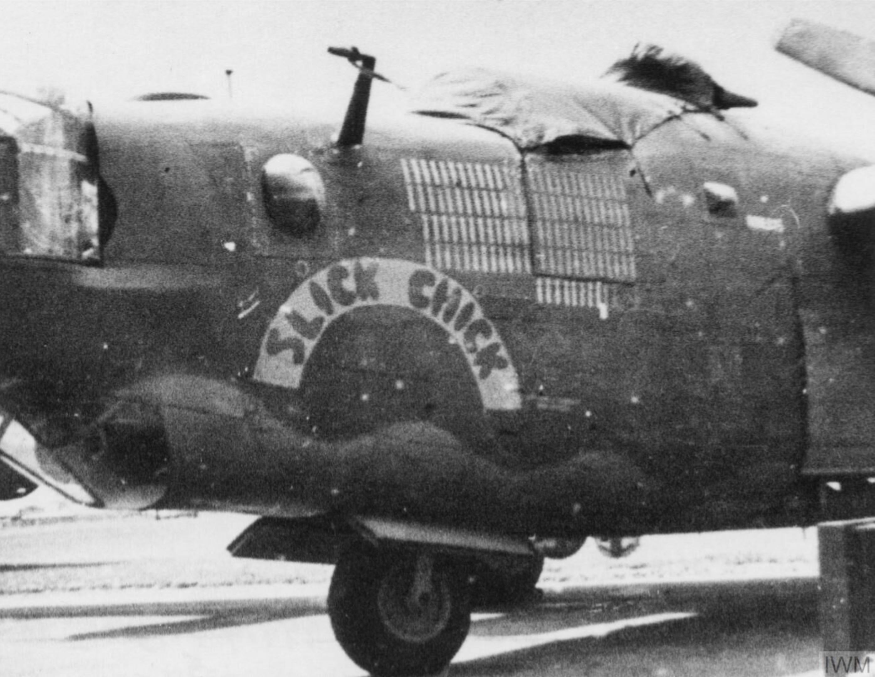 Asisbiz 42 94979 B-24H Liberator 8AF 466BG785BS Slick Chick Nose Art ...