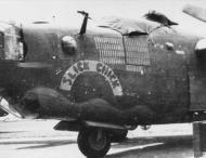 Asisbiz 42 94979 B 24H Liberator 8AF 466BG785BS Slick Chick nose art left side with 128 missions FRE1943