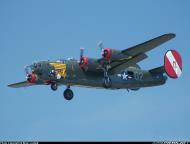 Asisbiz 42 52534 B 24H Liberator 8AF 467BG790BS Q2M Witchcraft Warbird 06