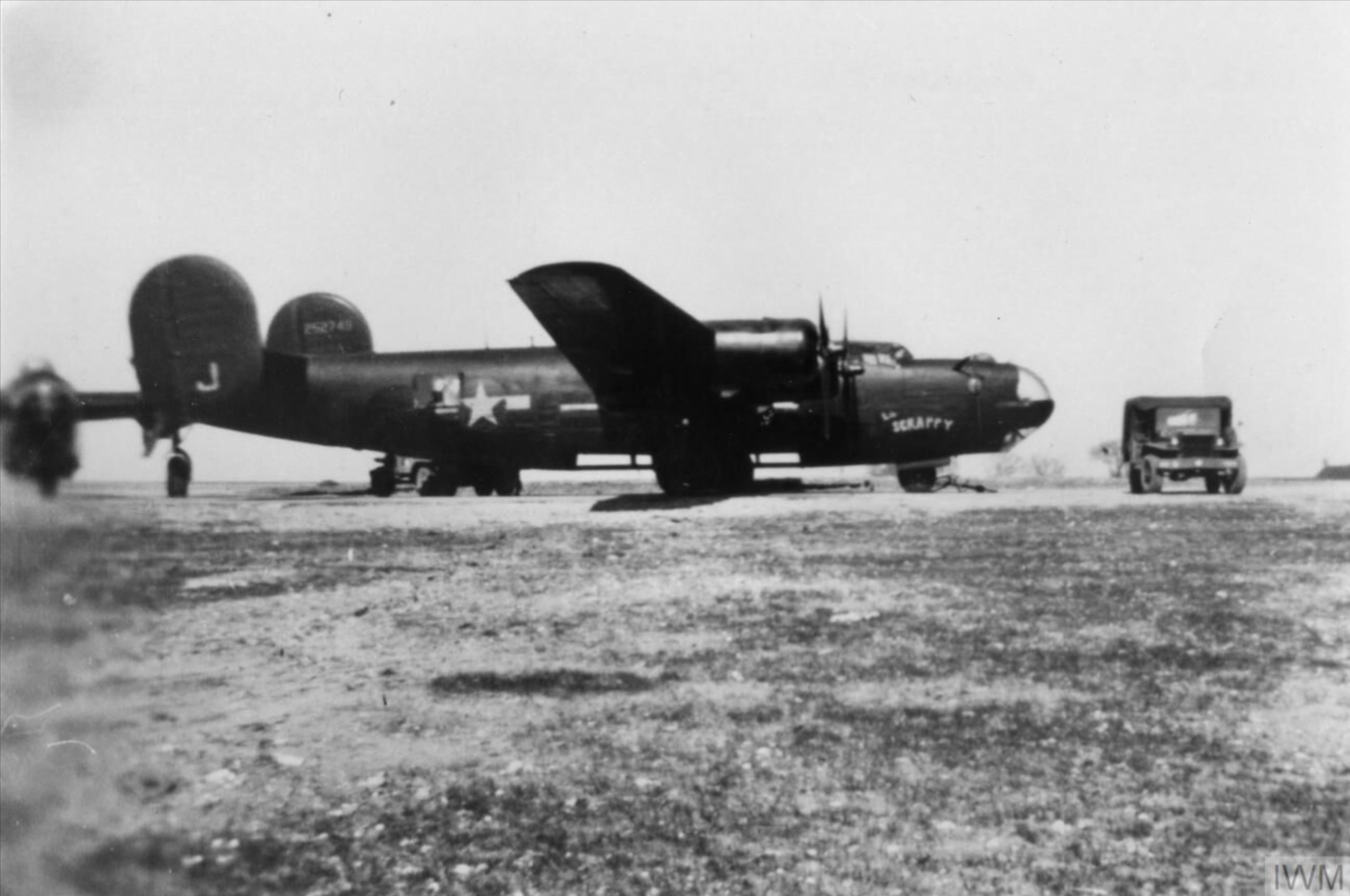 Asisbiz 42 52749 B-24H Liberator 8AF 492BG858BS J LA Scrappy Nose Art ...