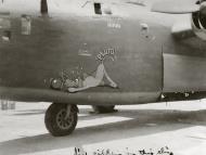 Asisbiz 42 72947 B 24D Liberator 5AF 90BG400BS Pluto nose art left side in New Guinea 01